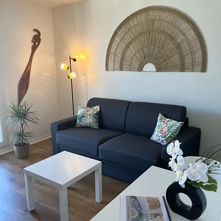 Διαμέρισμα Amazonia - With Private Parking *